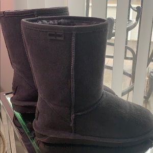 Gentle worn, gray boots
